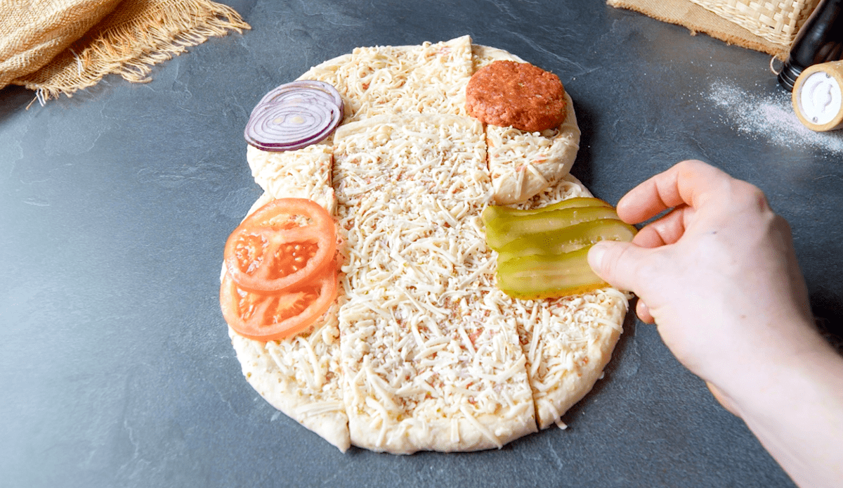 TiefkÃ¼hlpizzen werden belegt