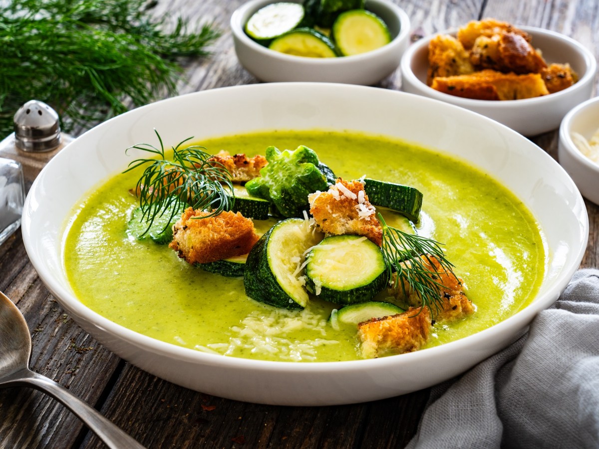 Zucchini-Cremesuppe: frische Feierabendküche