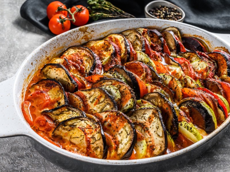 Ein Zucchini-Gericht voller Geschmack: Ratatouille aus dem Ofen