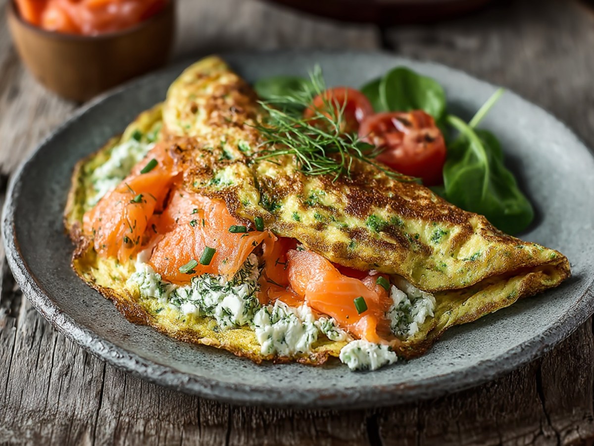 Für Feinschmecker mit wenig Zeit: Probiere das Hüttenkäse-Lachs-Omelett